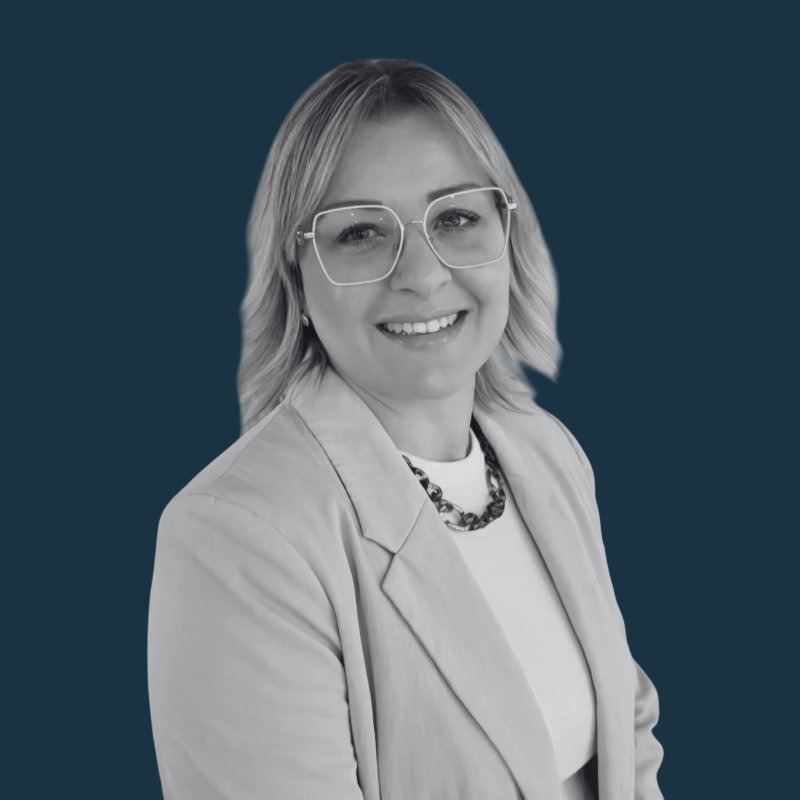 Portrait de Laura Zerbib, conseillère en gestion de patrimoine